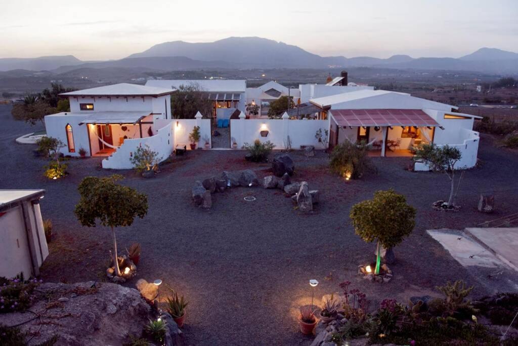 Romantica Fuego - Eco Retreat Finca Artis Tirma Tarajalejo Exteriér fotografie